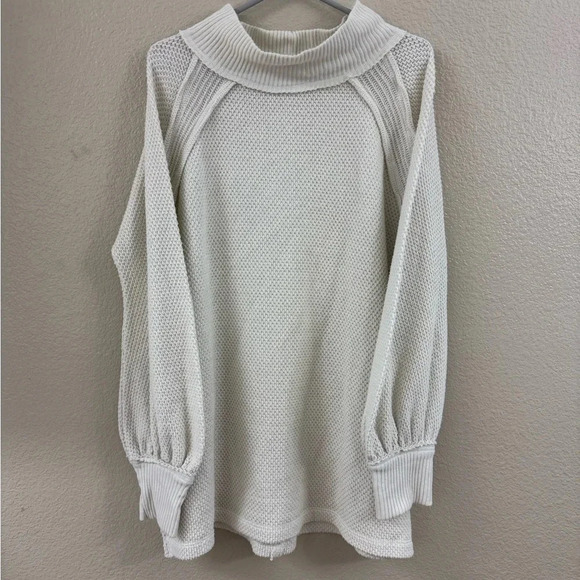 We the Free She’s a Keeper Off White/Ivory Tunic - Picture 2 of 9